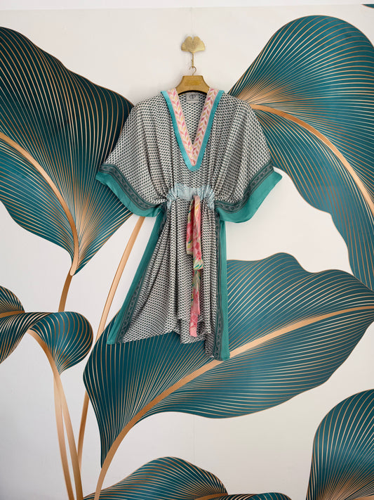 CHIC SHORT KAFTAN