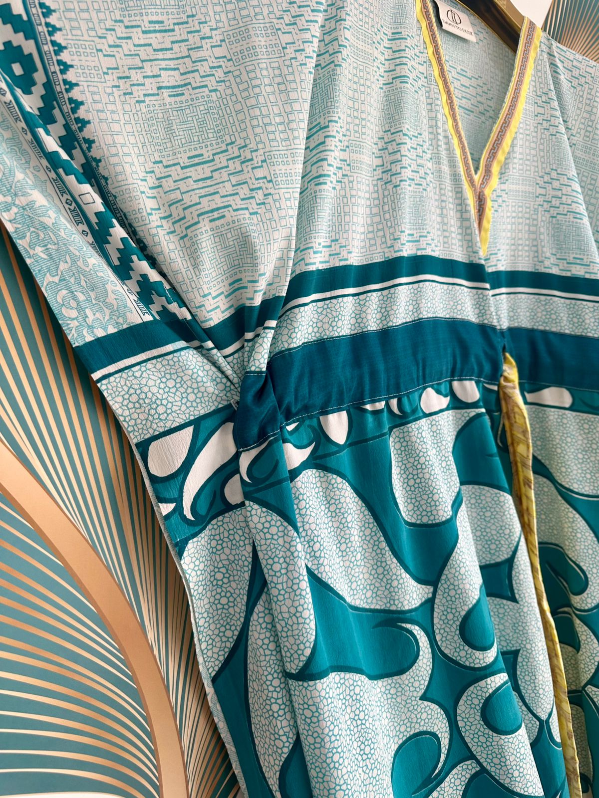 CHIC SHORT KAFTAN