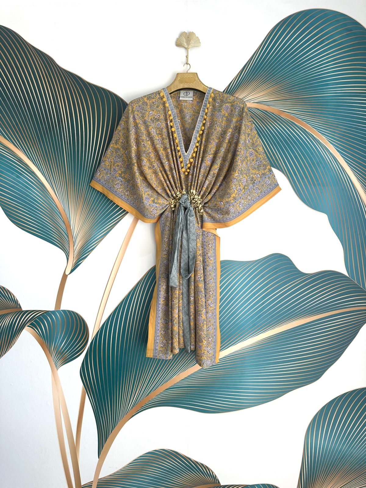 CHIC SHORT KAFTAN