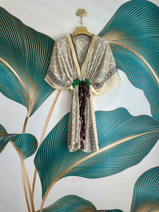 CHIC SHORT KAFTAN