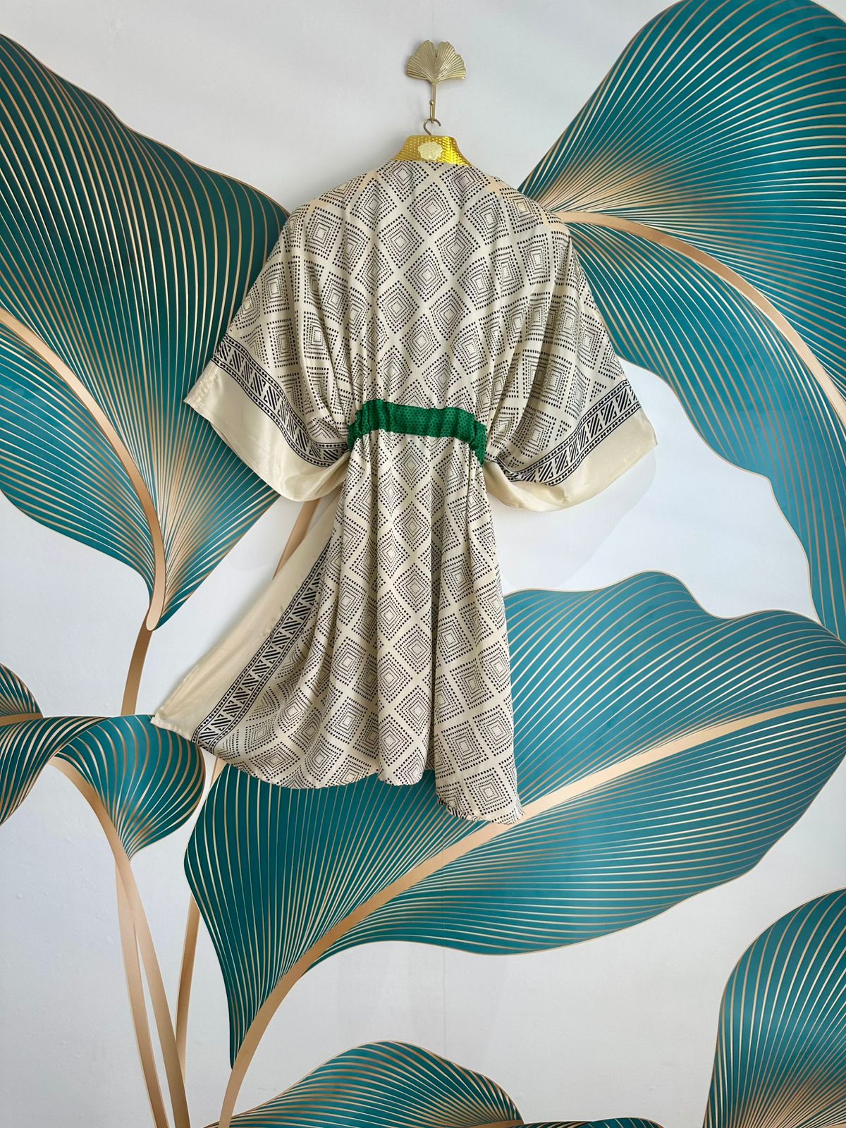 CHIC SHORT KAFTAN
