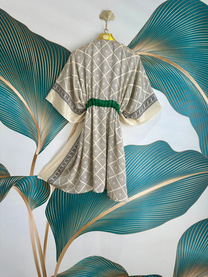 CHIC SHORT KAFTAN